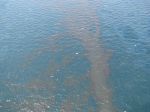 800px-Spilled_oil_from_Deepwater_Horizon_2010-04-22_1